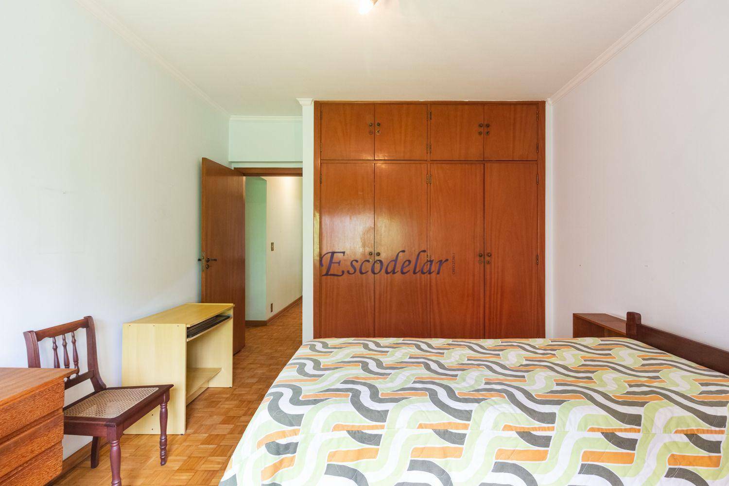 Apartamento à venda com 4 quartos, 220m² - Foto 16