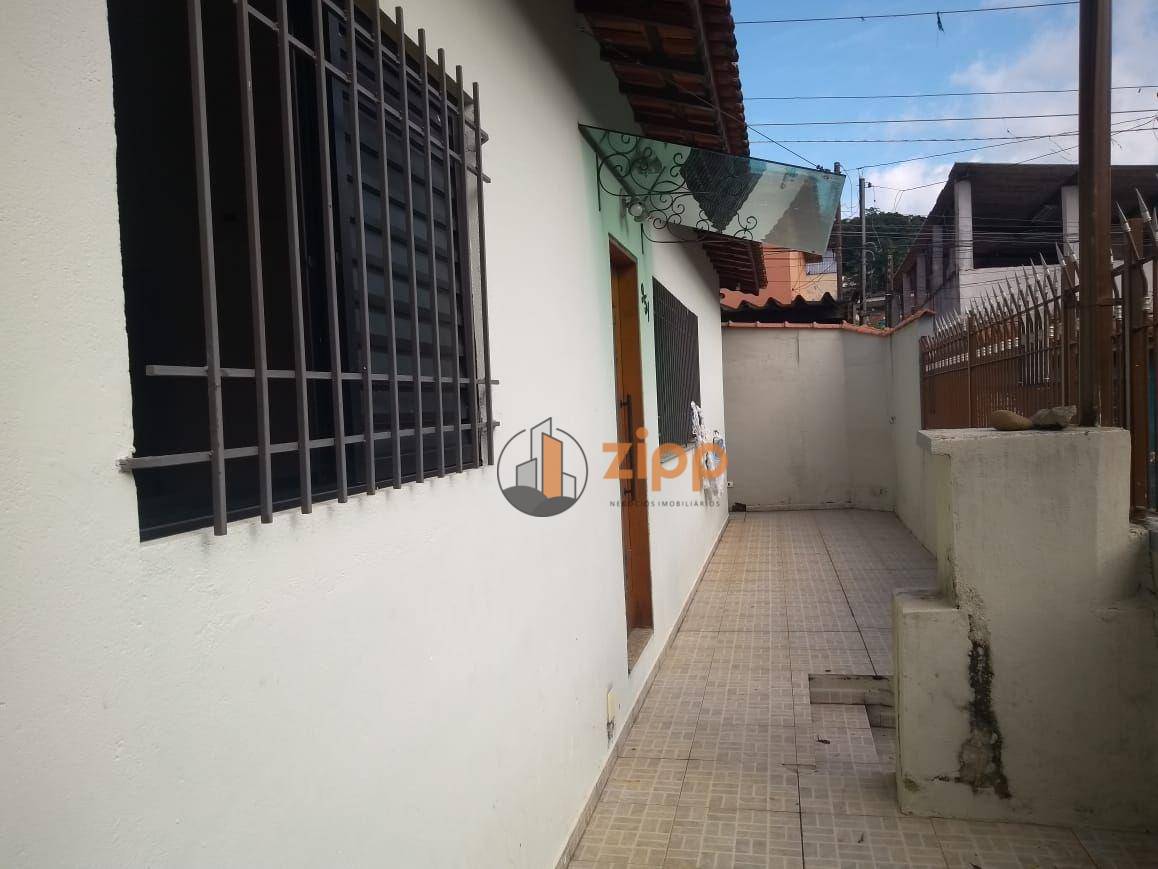 Casa à venda com 3 quartos, 211m² - Foto 14