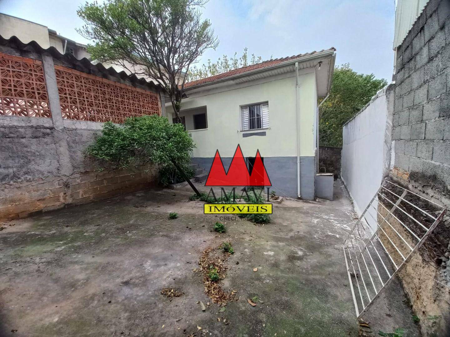 Casa para alugar com 2 quartos, 65m² - Foto 16