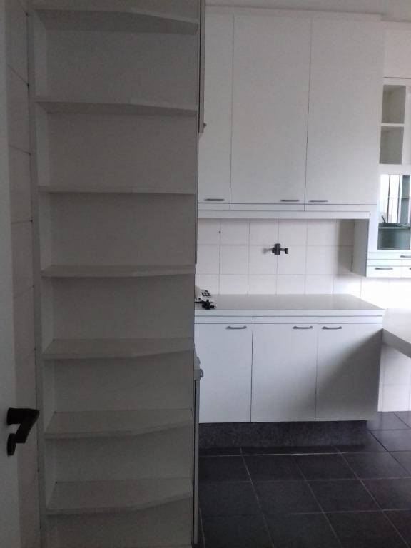 Apartamento à venda com 3 quartos, 147m² - Foto 17