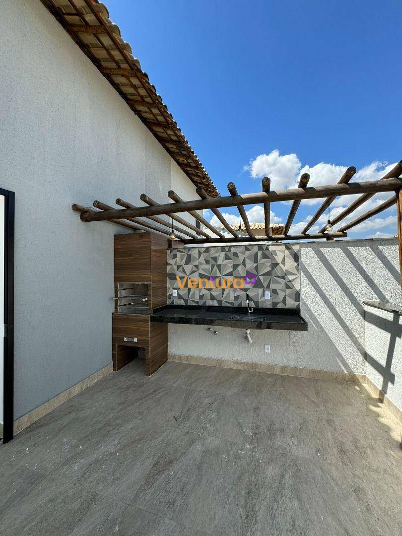 Casa à venda com 4 quartos, 130m² - Foto 14