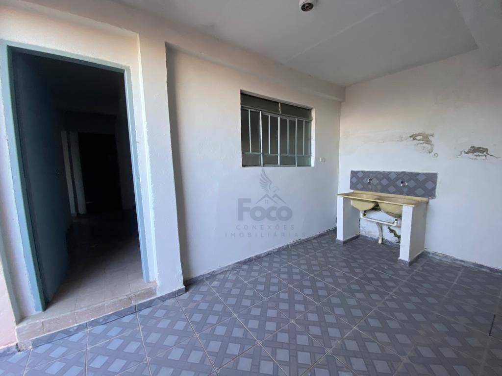 Casa à venda com 6 quartos, 179M2 - Foto 19