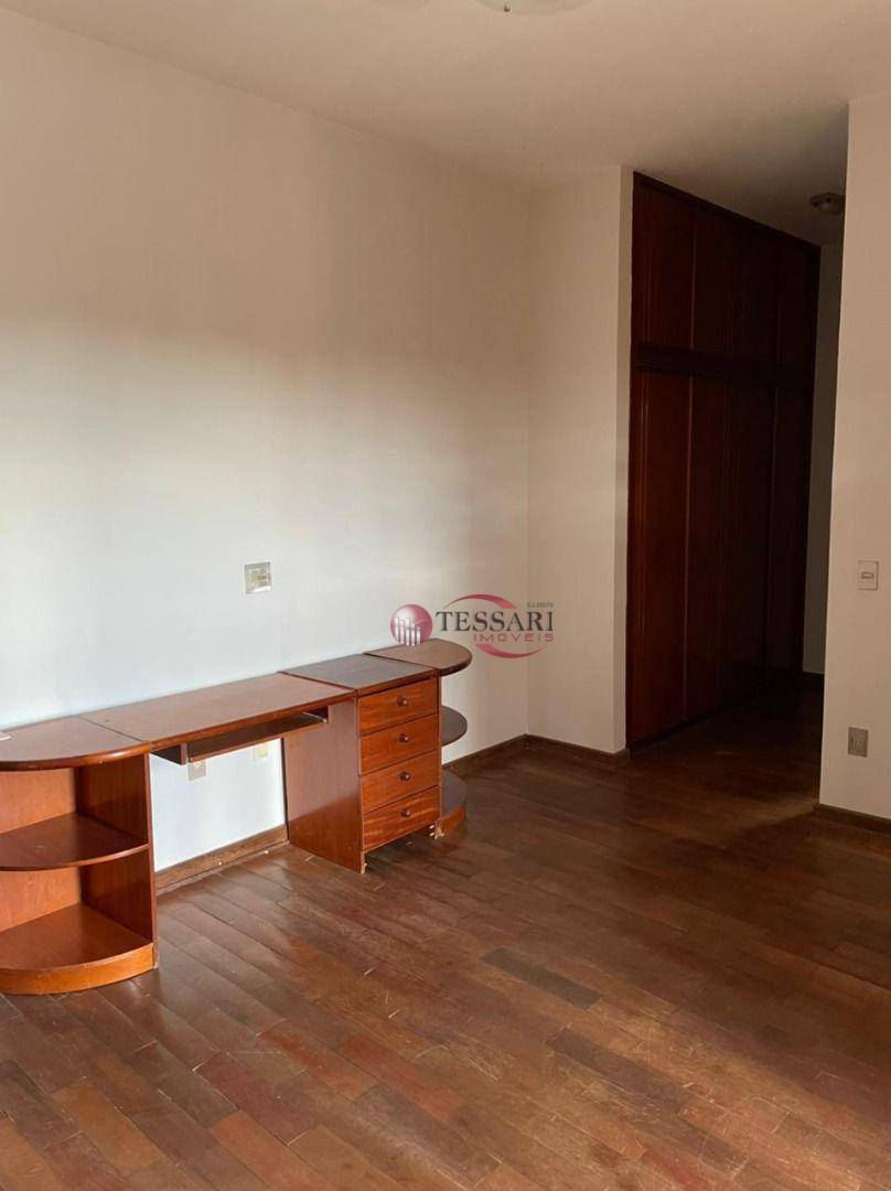 Casa à venda e aluguel com 3 quartos, 460m² - Foto 18