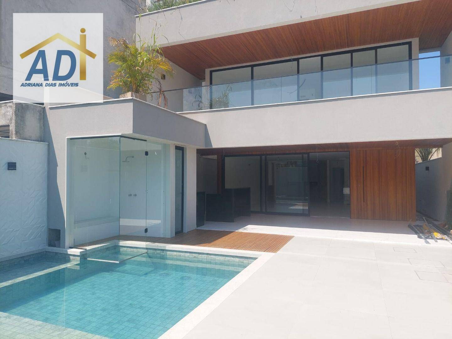 Casa de Condomínio à venda com 3 quartos, 350m² - Foto 2