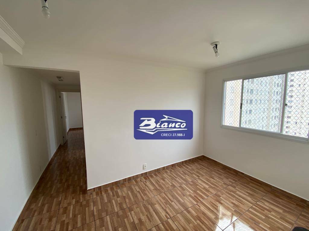 Apartamento para alugar com 2 quartos, 44m² - Foto 3