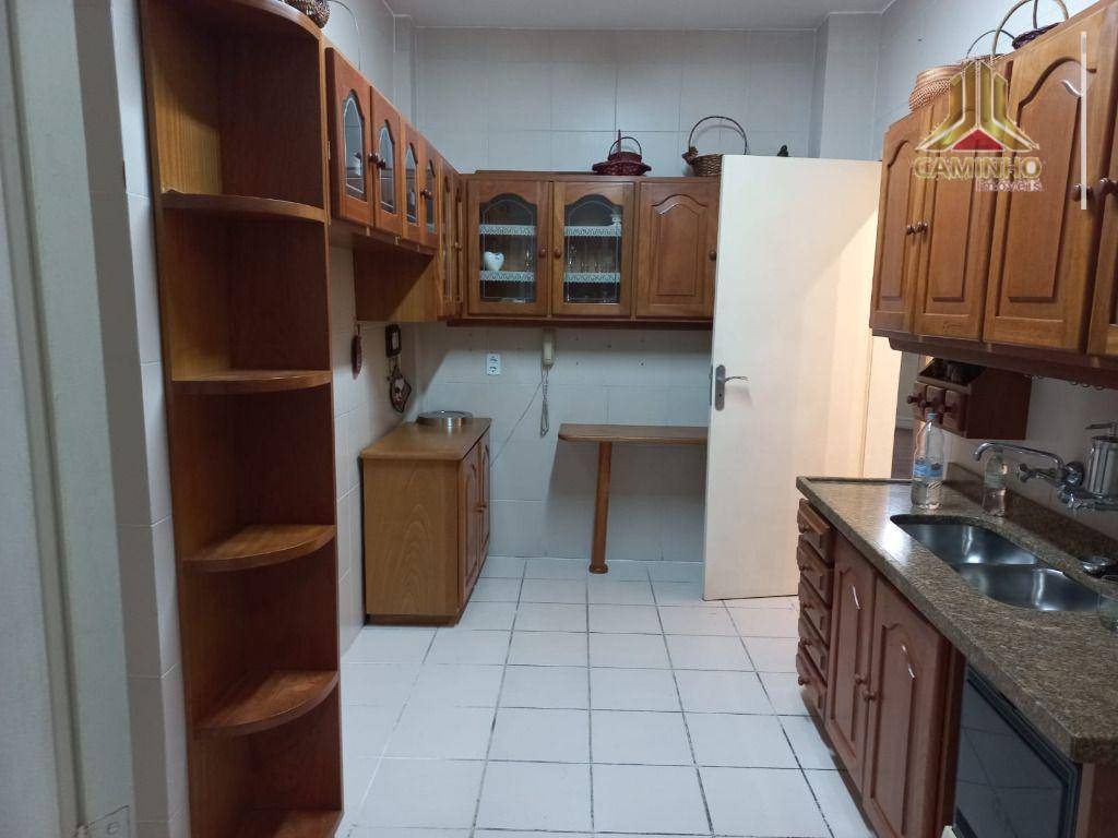 Apartamento à venda com 3 quartos, 130m² - Foto 18