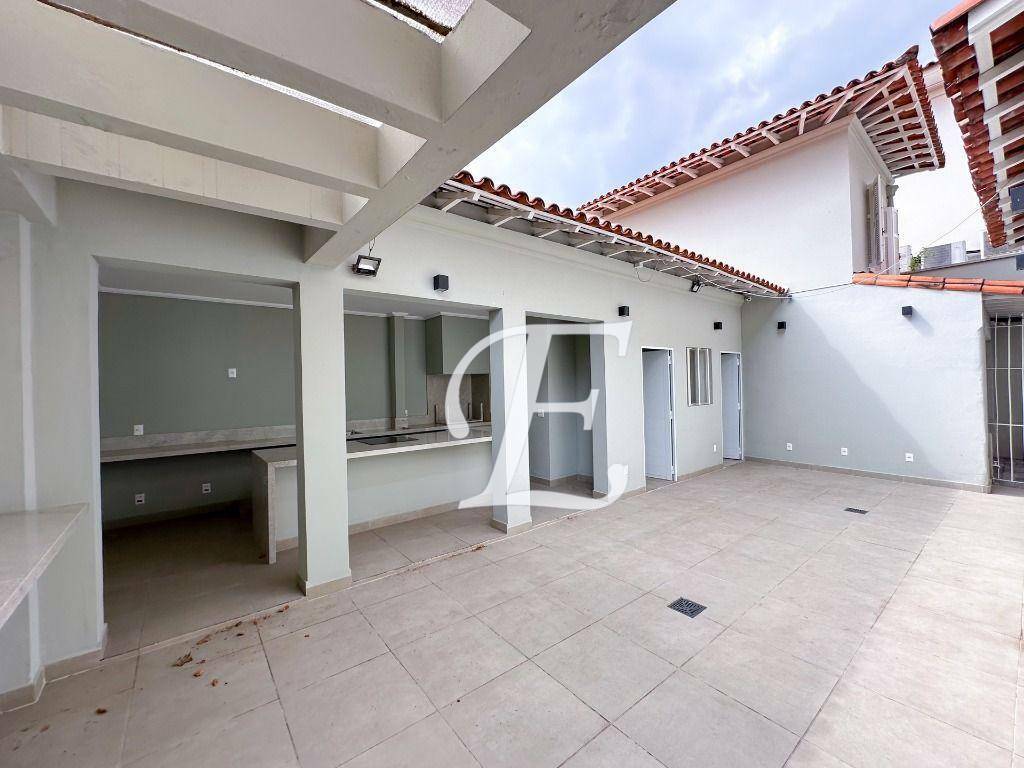 Casa para alugar com 4 quartos, 500m² - Foto 27