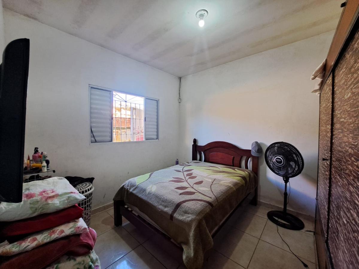 Casa à venda com 2 quartos, 125m² - Foto 12