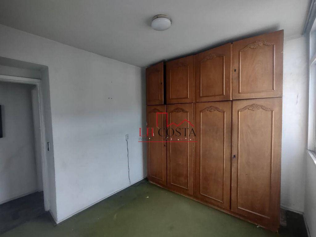 Apartamento à venda com 2 quartos, 70m² - Foto 12