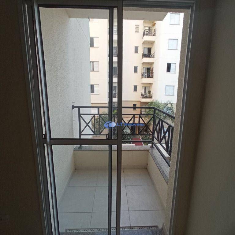 Apartamento para alugar com 2 quartos, 53m² - Foto 7