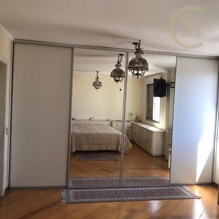 Apartamento à venda com 3 quartos, 190m² - Foto 9