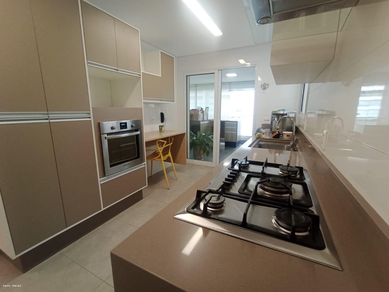 Apartamento para alugar com 3 quartos, 198m² - Foto 9