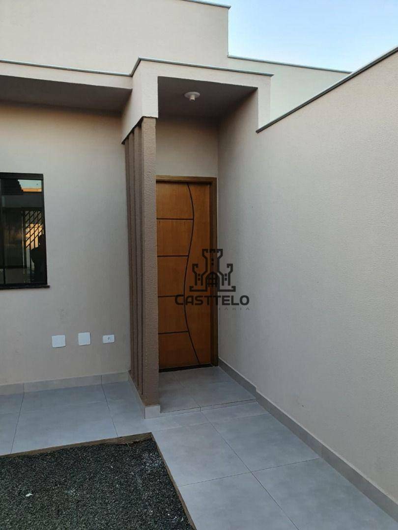 Casa à venda com 3 quartos, 73m² - Foto 5