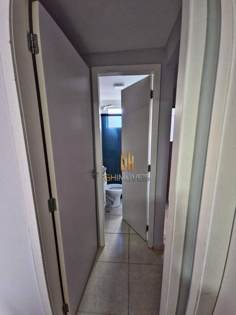 Apartamento para alugar com 2 quartos, 55m² - Foto 11