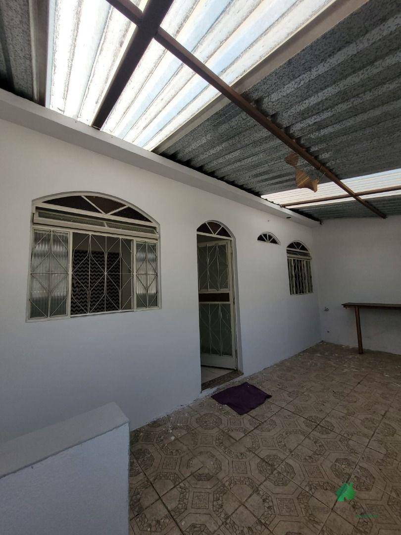 Casa para alugar com 2 quartos, 60m² - Foto 2