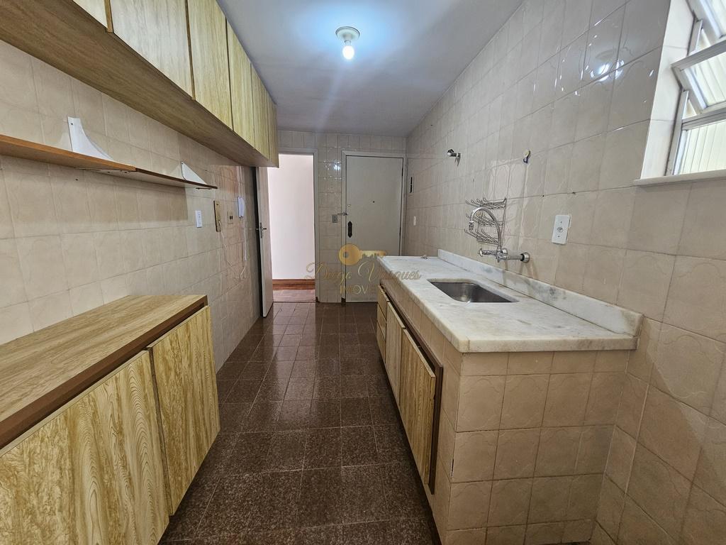 Apartamento à venda com 2 quartos, 70m² - Foto 17