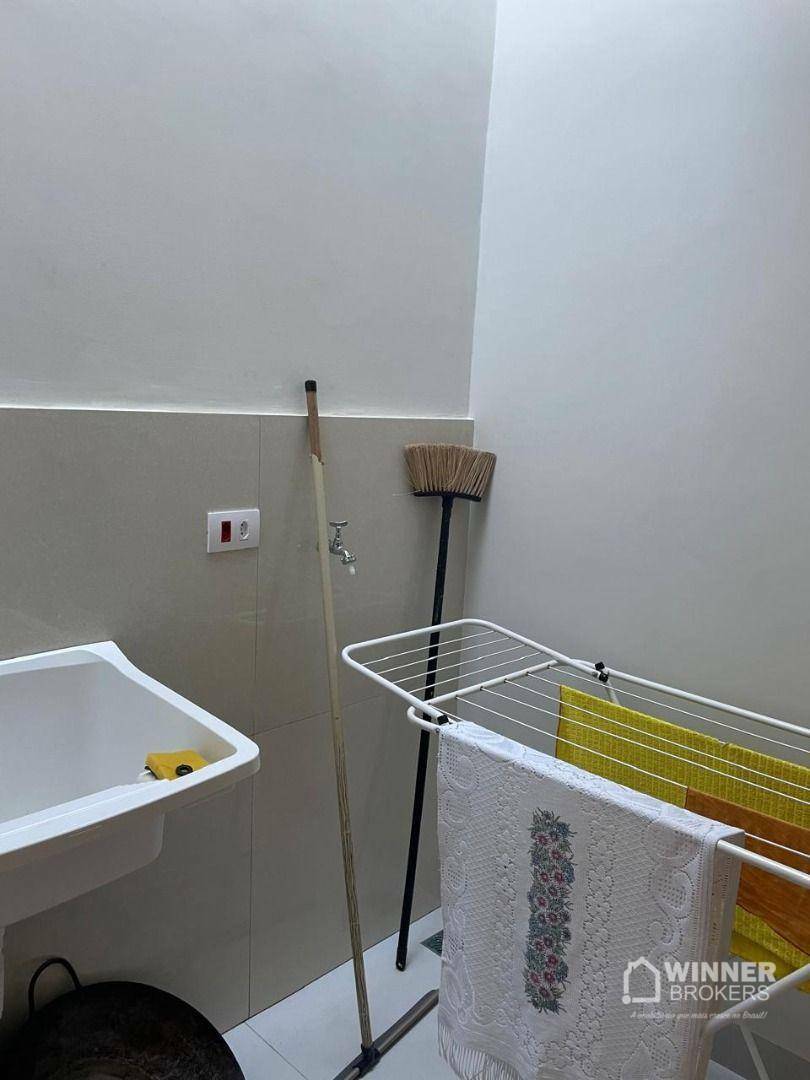 Casa à venda com 2 quartos, 108m² - Foto 11
