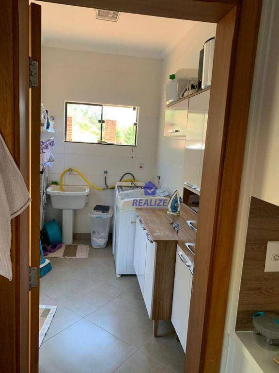 Casa de Condomínio à venda com 3 quartos, 300m² - Foto 11