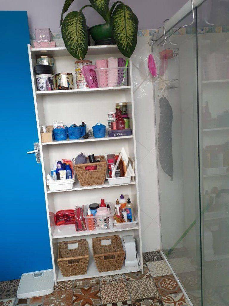 Apartamento à venda com 2 quartos, 68m² - Foto 18