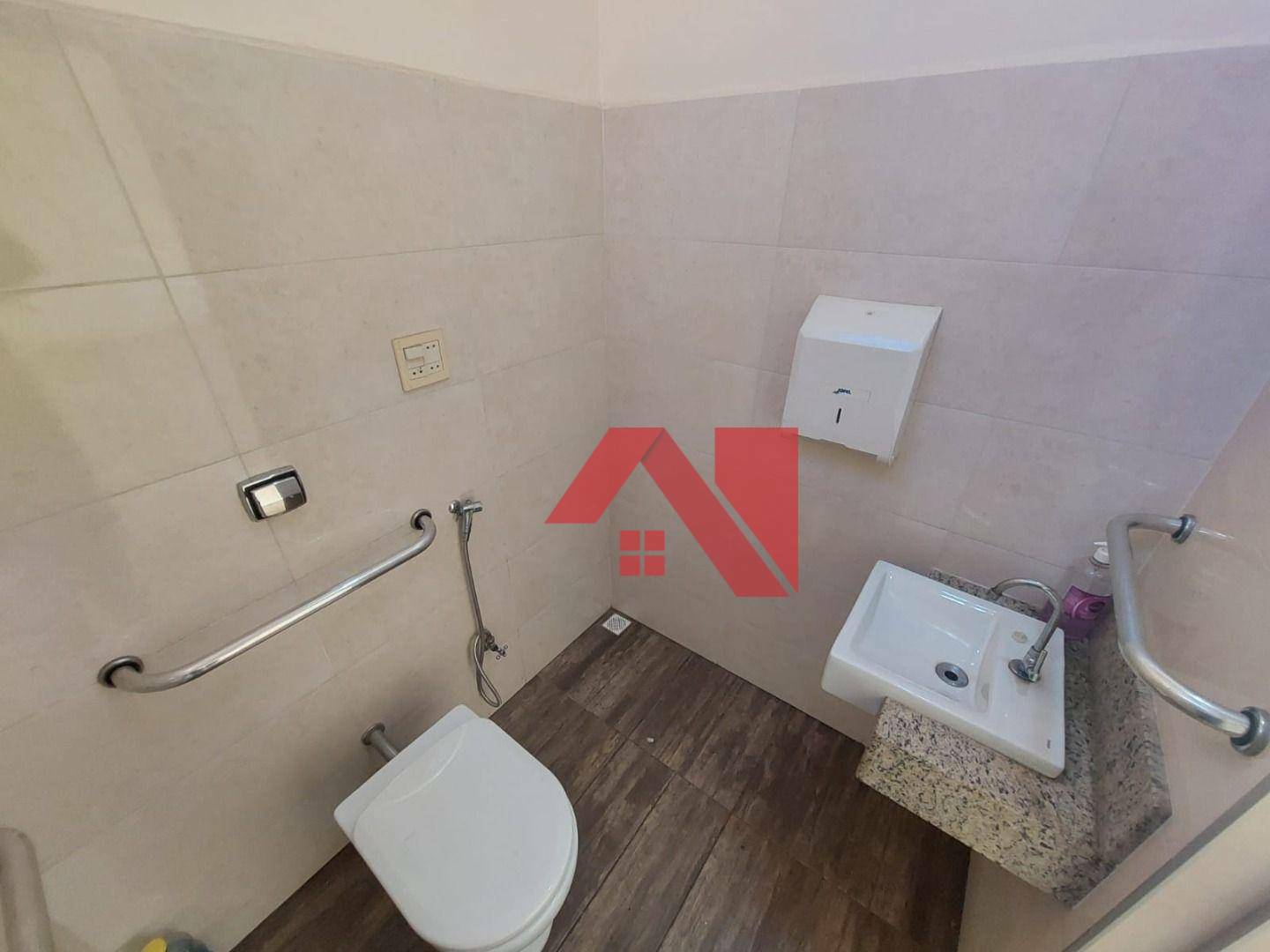 Casa para alugar com 5 quartos, 248m² - Foto 5