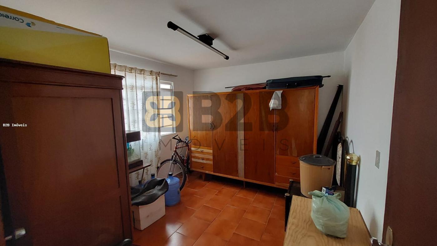 Casa à venda com 5 quartos, 266m² - Foto 17