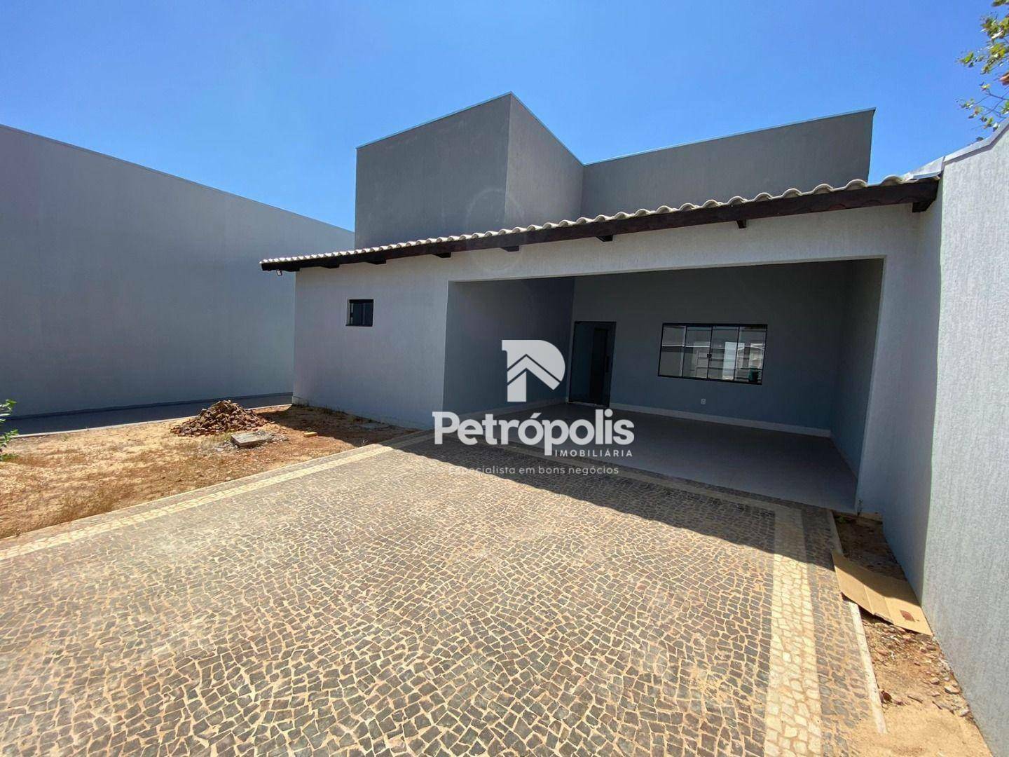 Casa à venda com 3 quartos, 165m² - Foto 1