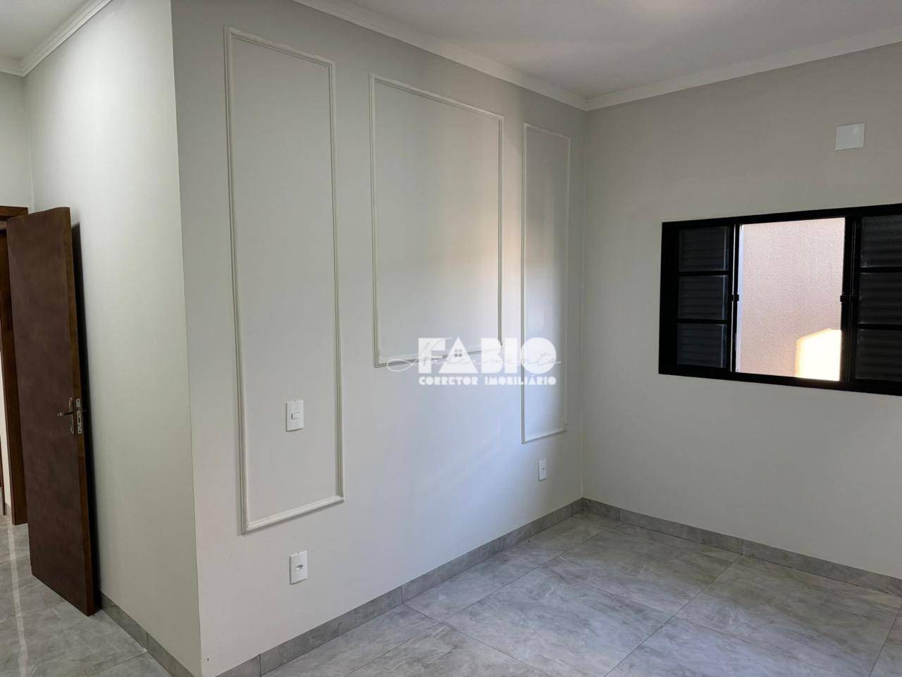 Casa à venda com 3 quartos, 95m² - Foto 4