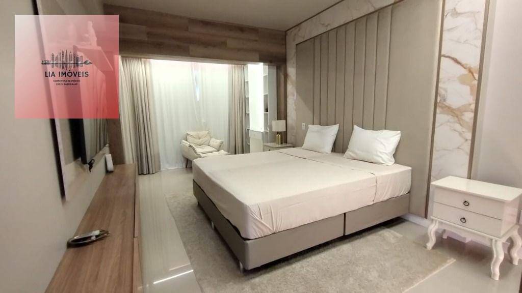 Apartamento à venda com 3 quartos, 181m² - Foto 8