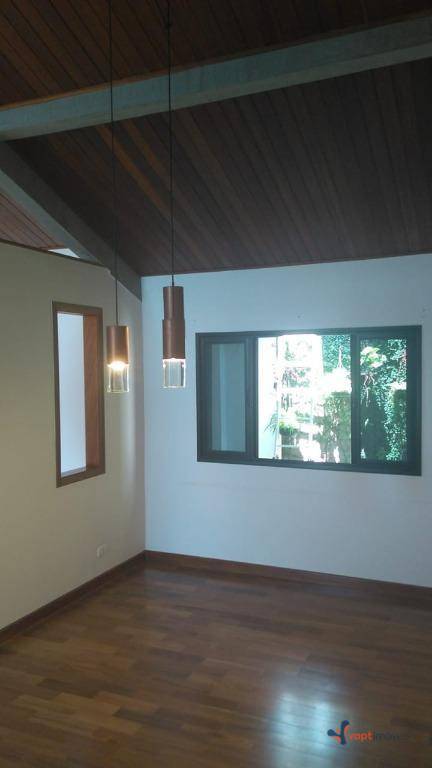 Casa de Condomínio à venda com 3 quartos, 240m² - Foto 19