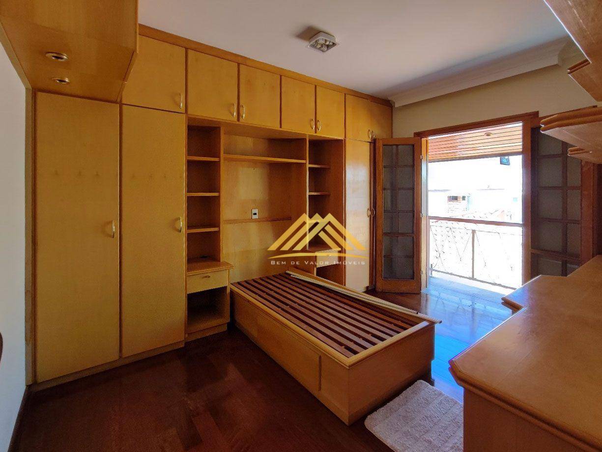 Casa à venda com 3 quartos, 300M2 - Foto 3