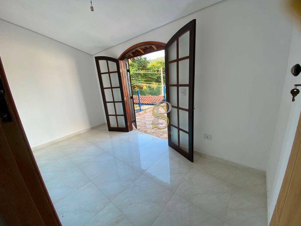 Casa à venda com 3 quartos, 101m² - Foto 8