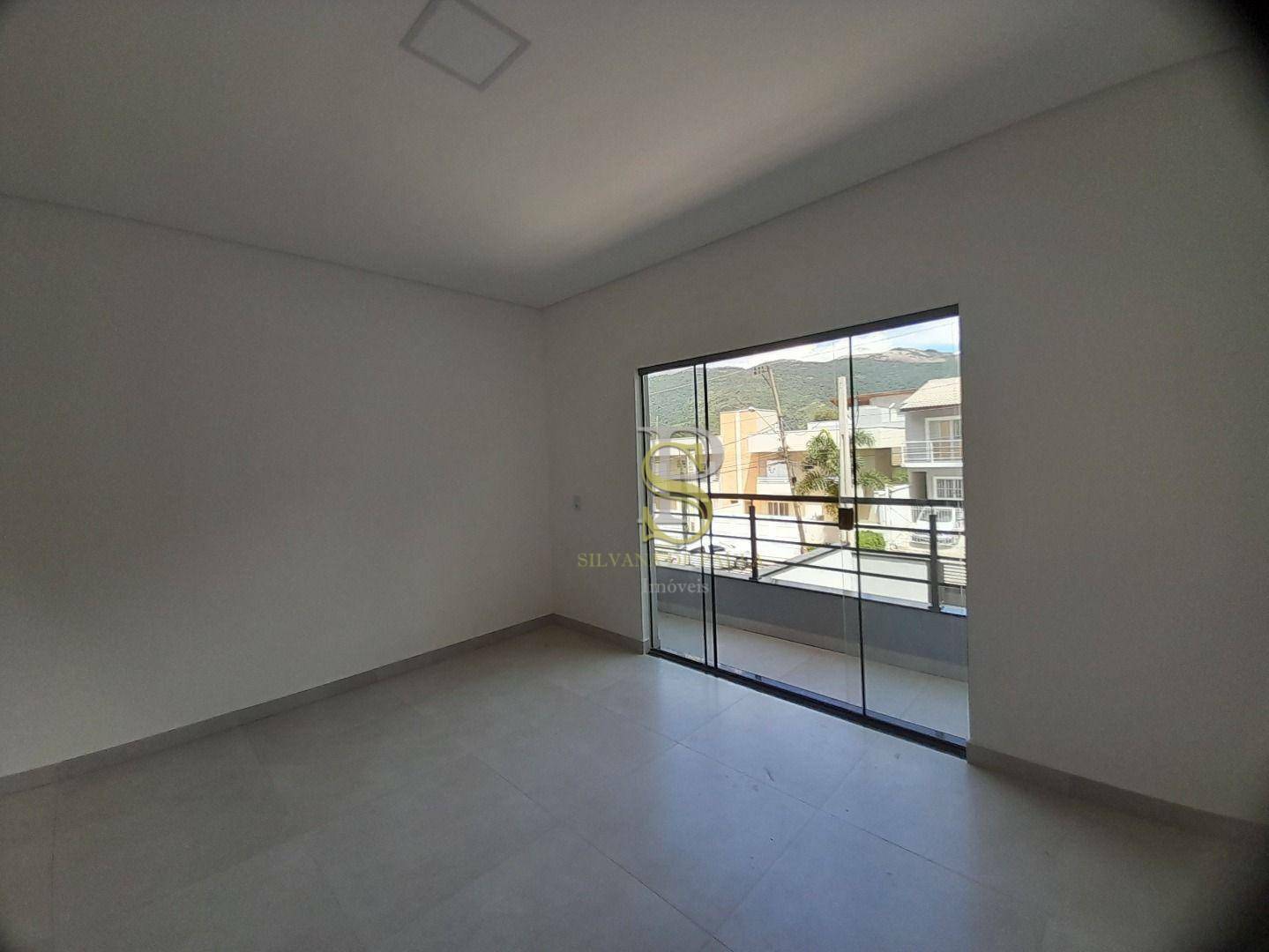 Casa à venda com 3 quartos, 104m² - Foto 9