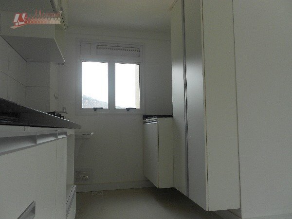 Apartamento à venda com 2 quartos, 56m² - Foto 8