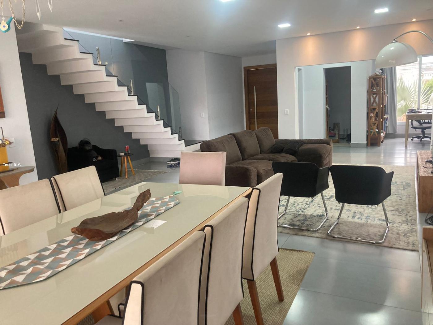 Casa à venda com 4 quartos, 346m² - Foto 2