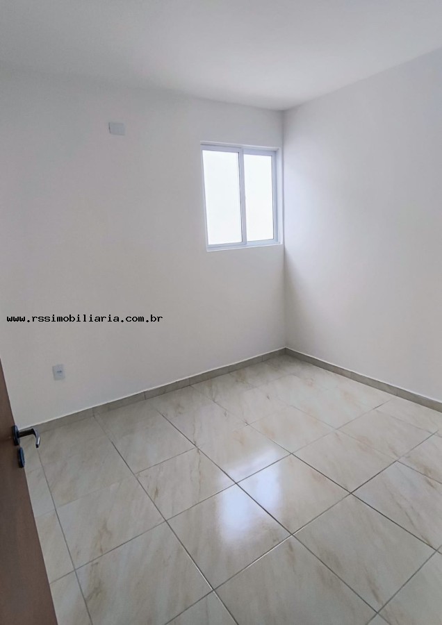 Casa à venda com 2 quartos, 50m² - Foto 4
