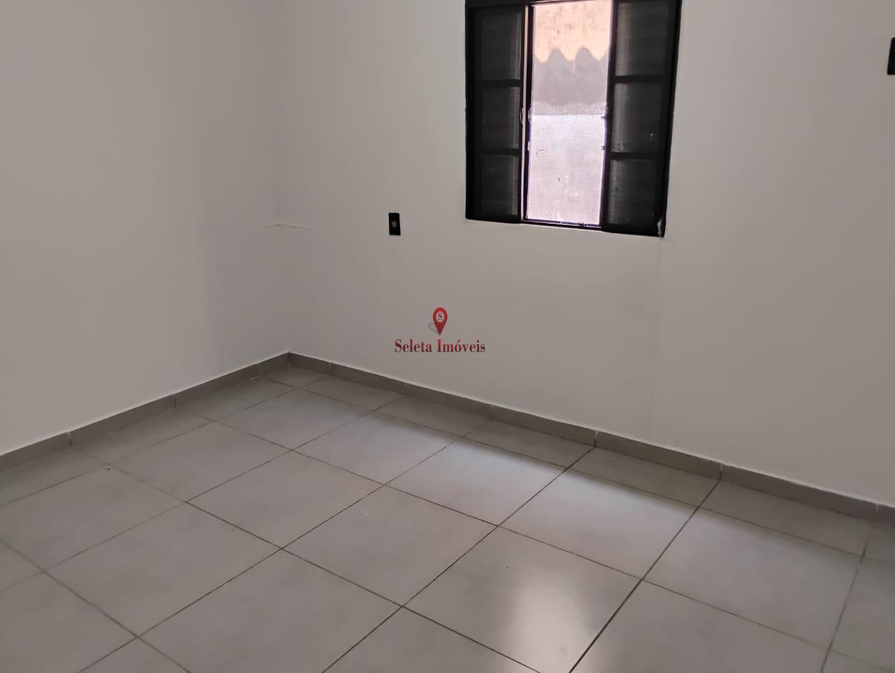 Casa para alugar com 2 quartos, 100m² - Foto 11