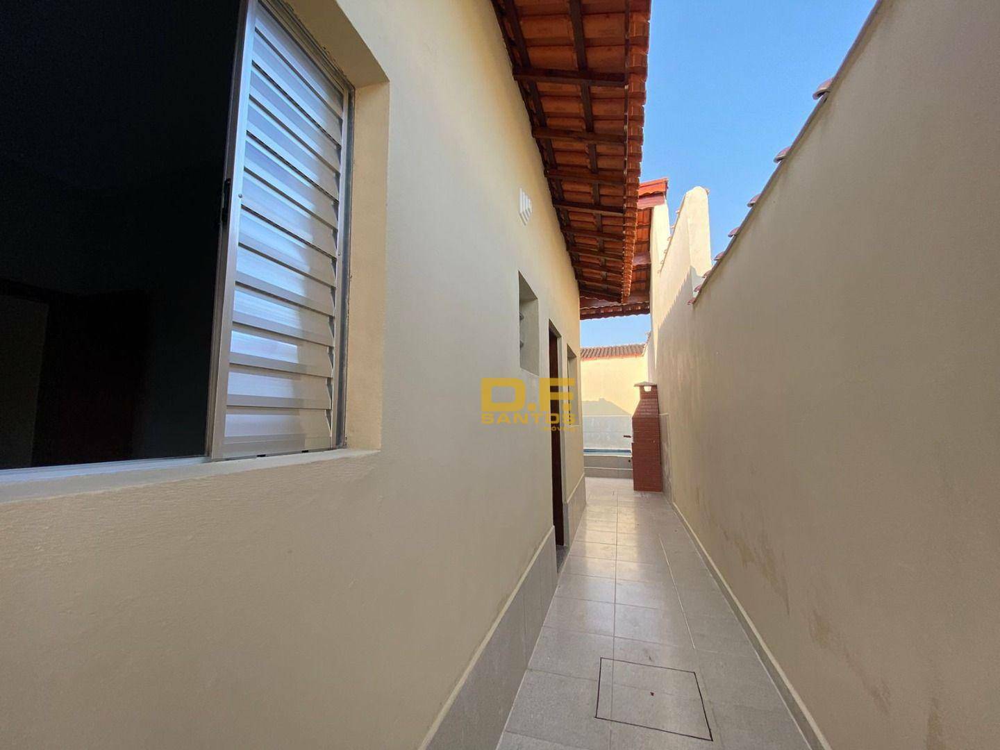 Casa à venda com 2 quartos, 70m² - Foto 14