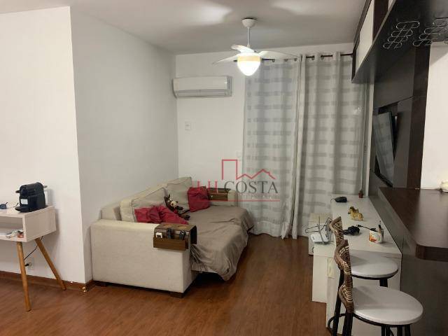 Apartamento à venda com 2 quartos, 63m² - Foto 4