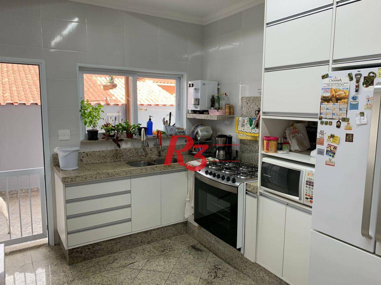 Casa à venda com 2 quartos, 120m² - Foto 12