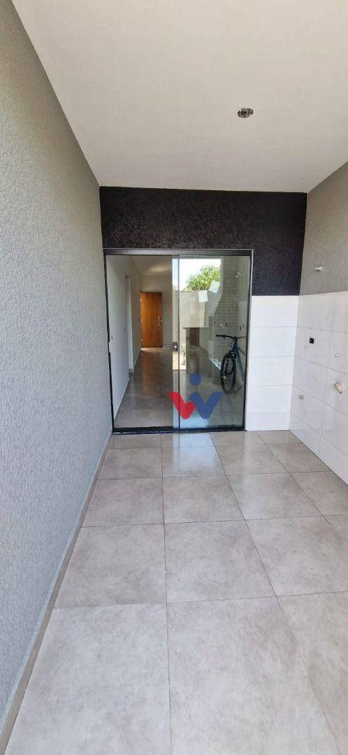 Casa à venda com 3 quartos, 73m² - Foto 5