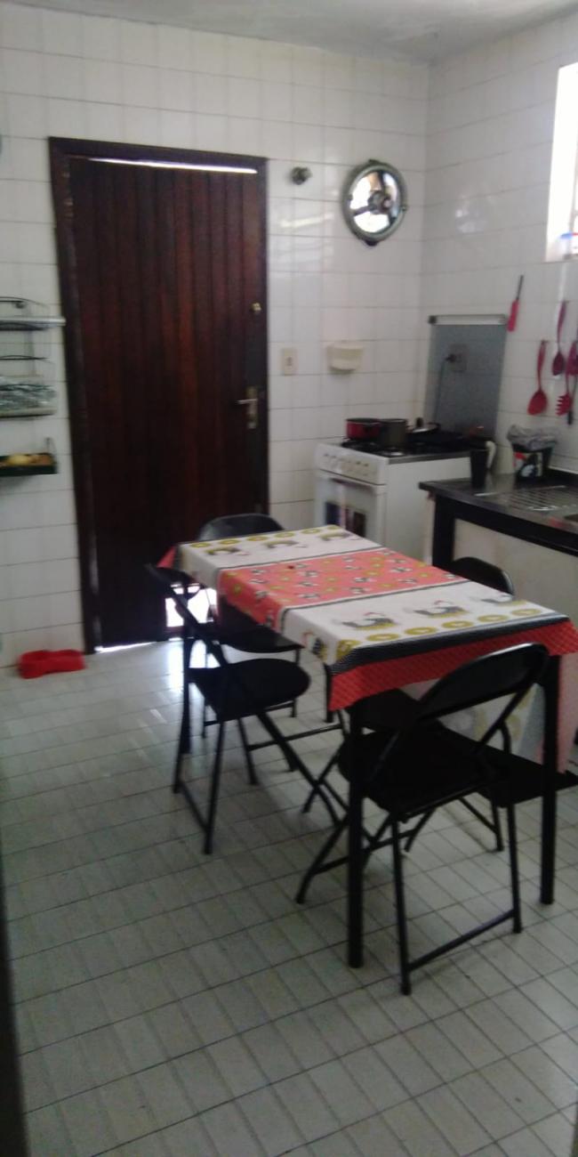 Sobrado à venda com 3 quartos, 281m² - Foto 1