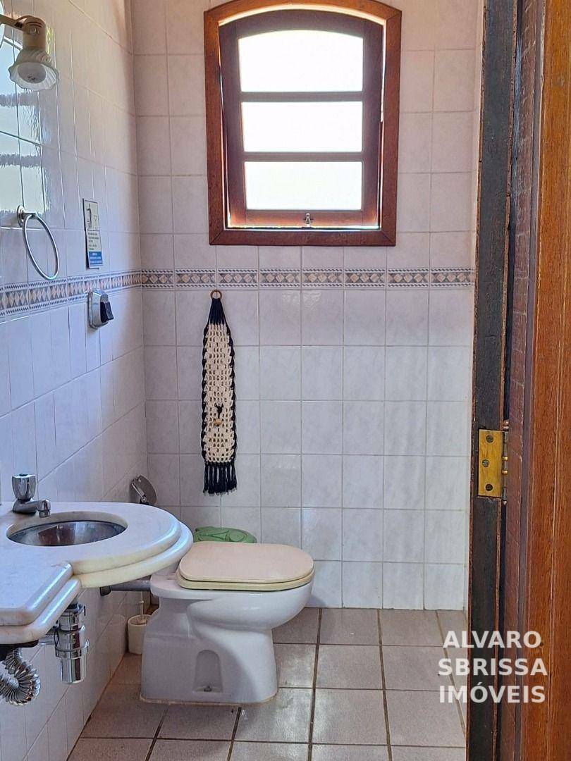 Chácara para alugar com 3 quartos, 300m² - Foto 26