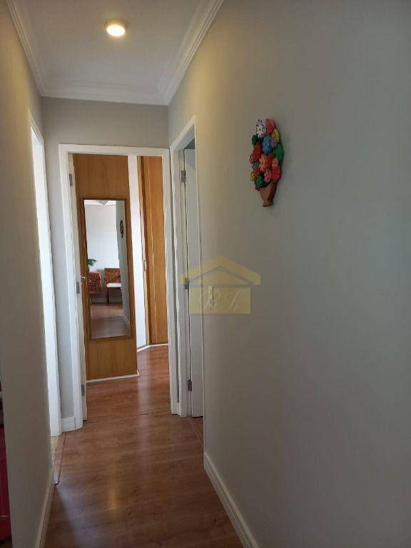 Apartamento à venda com 2 quartos, 66m² - Foto 4