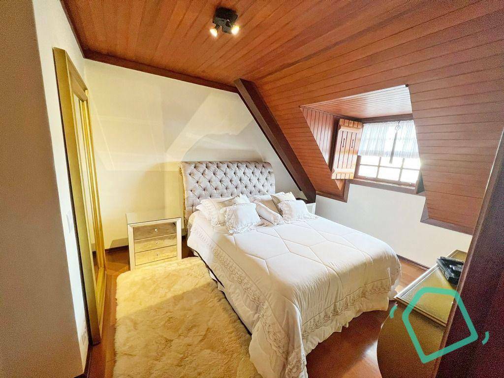 Casa de Condomínio à venda com 4 quartos, 200m² - Foto 14