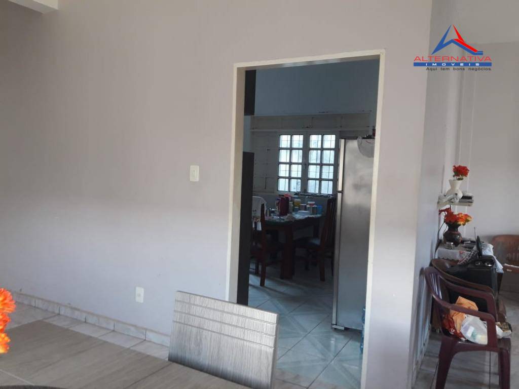 Casa à venda com 3 quartos, 450m² - Foto 14