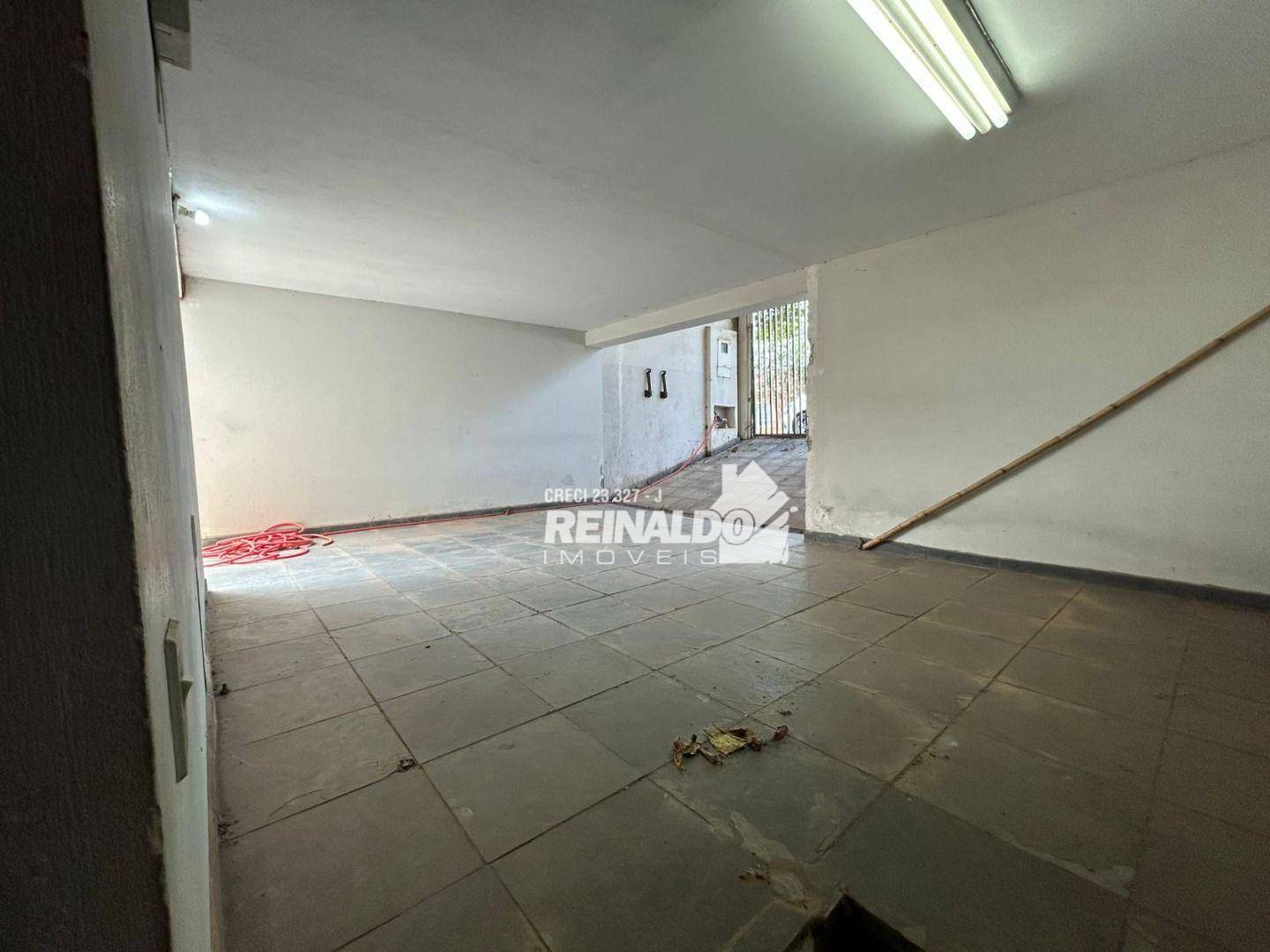 Casa à venda com 3 quartos, 215m² - Foto 17