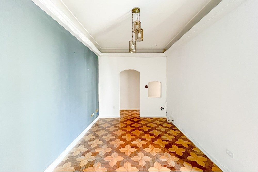 Apartamento à venda com 2 quartos, 90m² - Foto 1