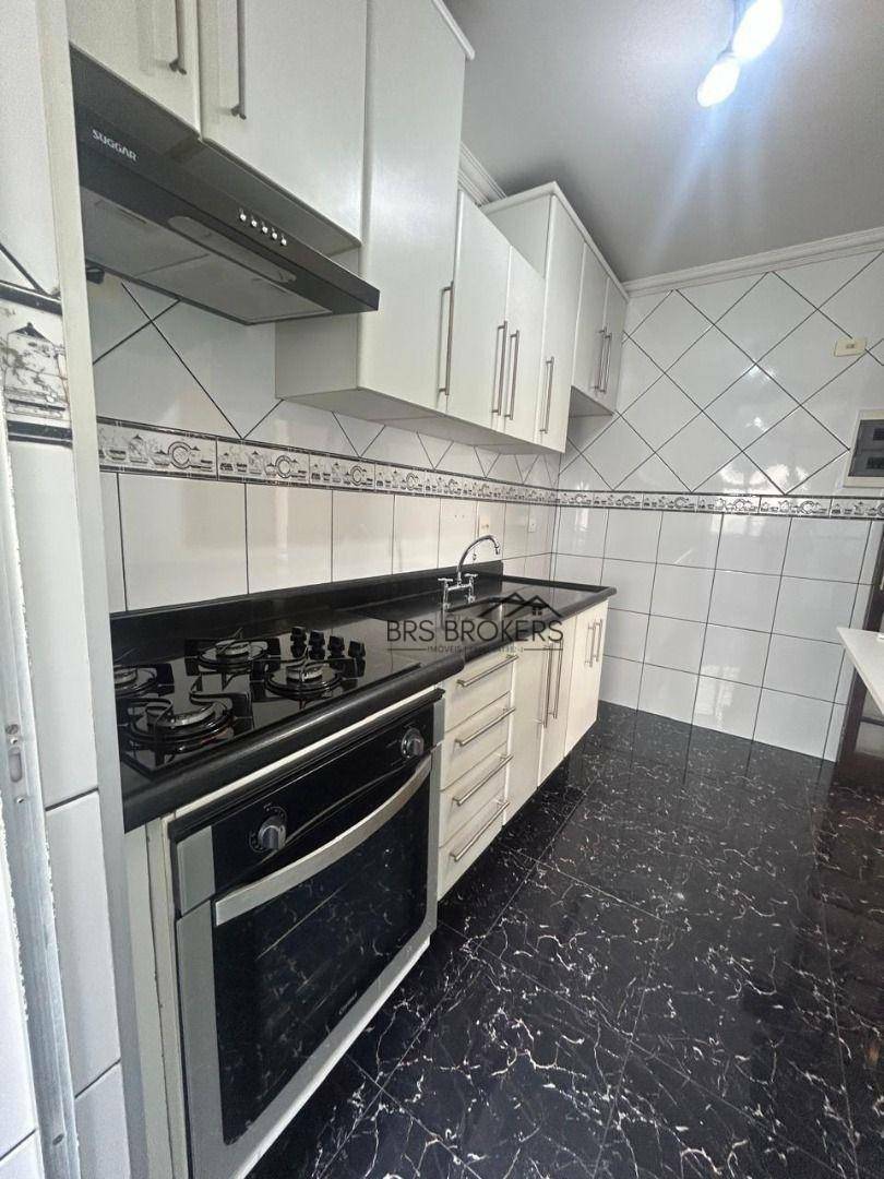 Apartamento para alugar com 2 quartos, 64m² - Foto 9