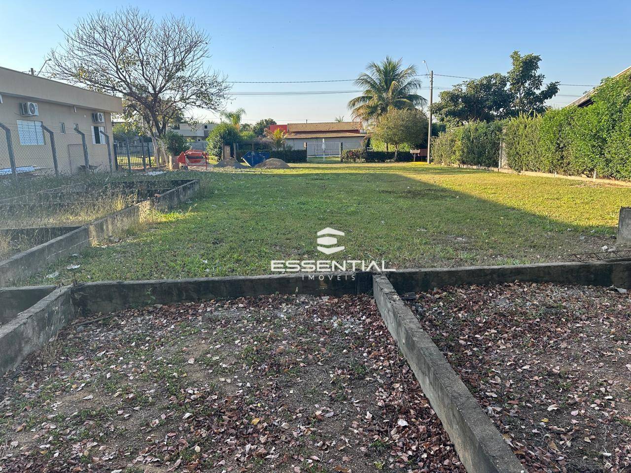 Loteamento e Condomínio, 800 m² - Foto 1