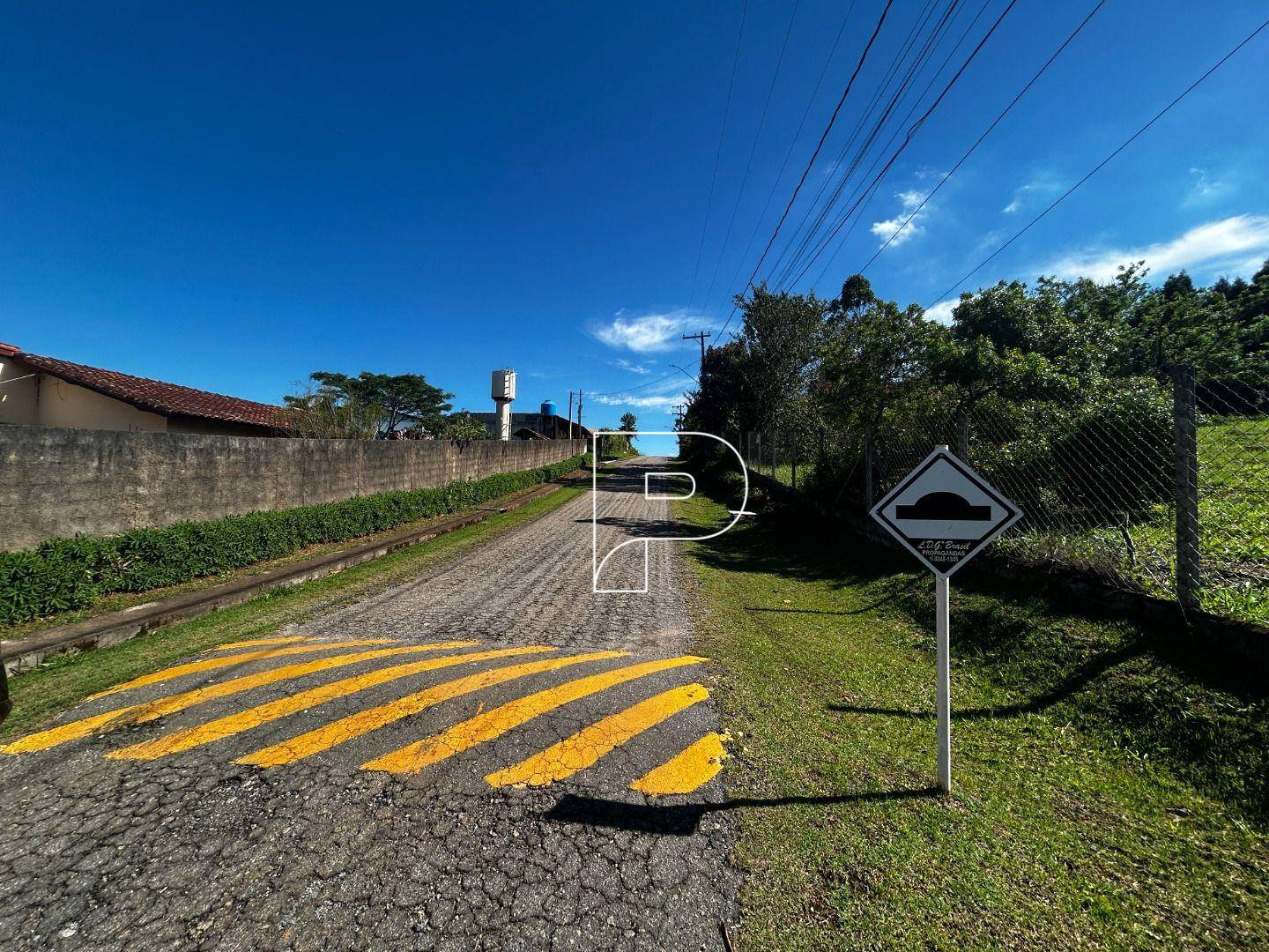 Loteamento e Condomínio, 2304 m² - Foto 2